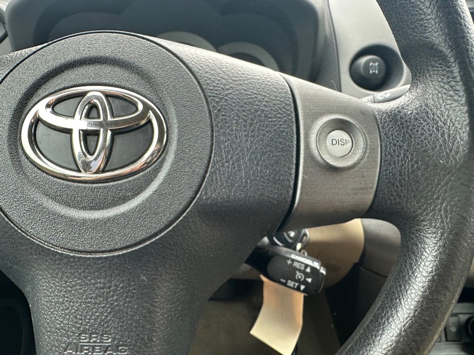 2011 Toyota RAV4 AWD-8