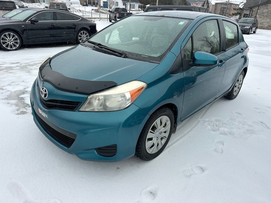 2013 Toyota Yaris LE-1