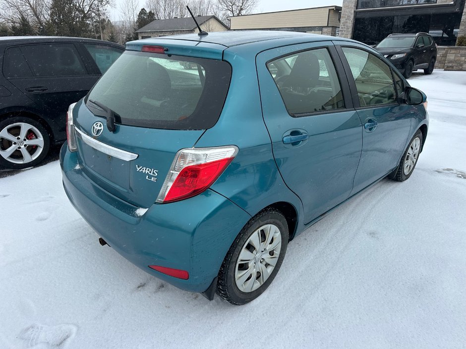2013 Toyota Yaris LE-2