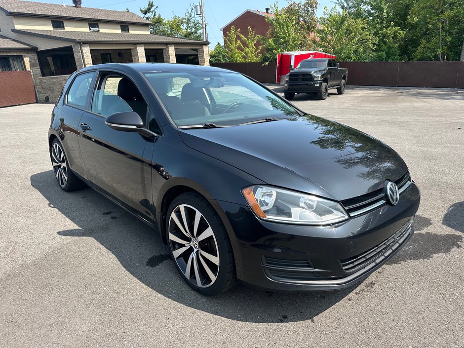 Volkswagen Golf TRENDLINE 2017-0