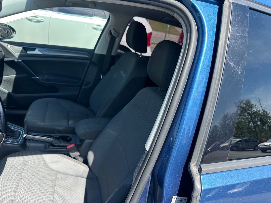 Volkswagen Golf TSI 2018-4