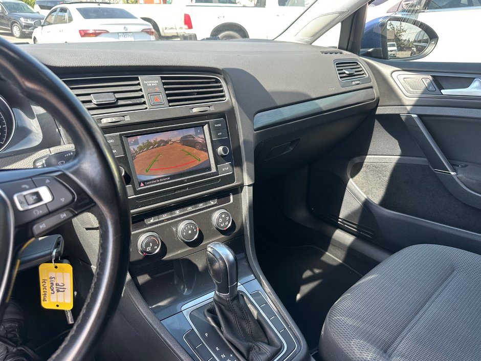 Volkswagen Golf TSI 2018-9
