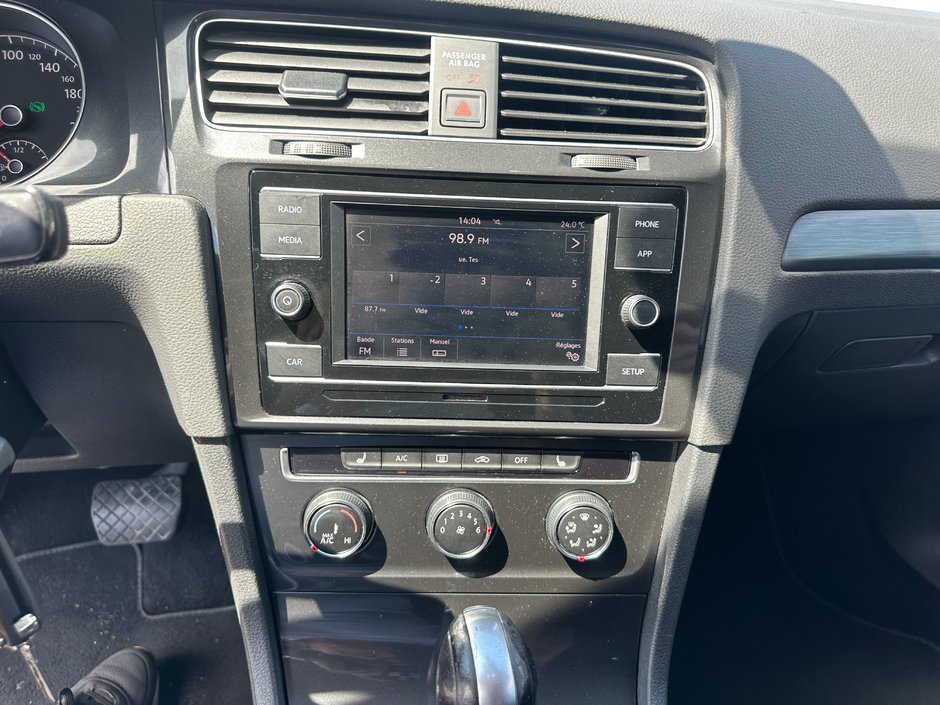 Volkswagen Golf TSI 2018-6