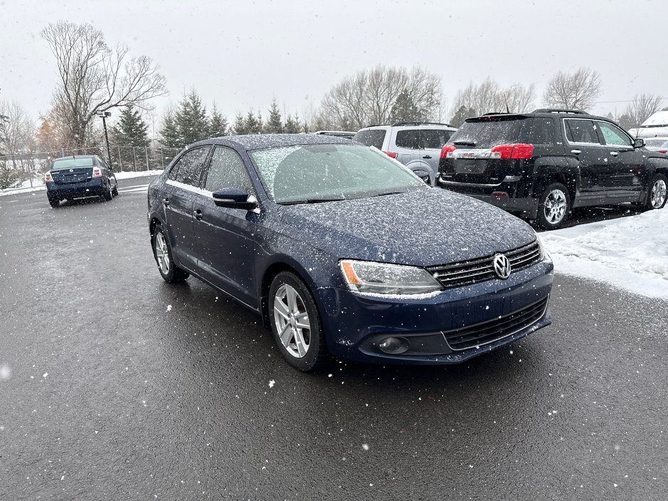 Volkswagen Jetta TRENDLINE PLUS 2012-0