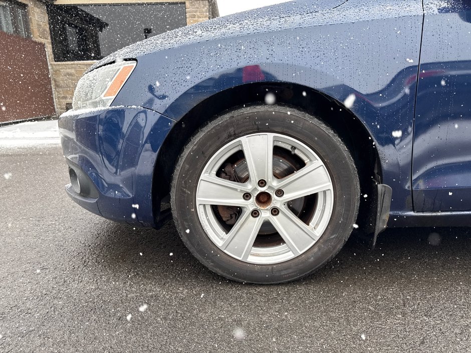 Volkswagen Jetta TRENDLINE PLUS 2012-20