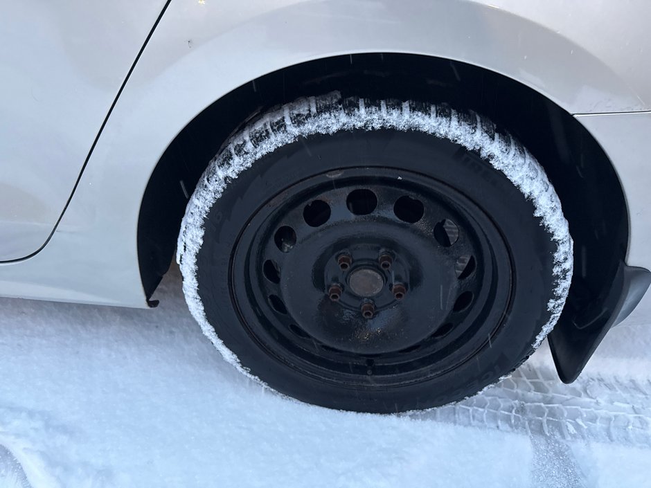 Volkswagen Jetta Sedan  2012-6