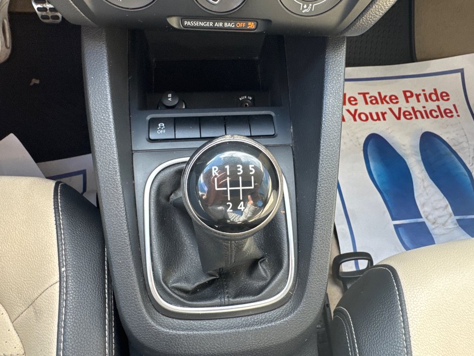 Volkswagen Jetta Sedan HIGHLINE 2013-16