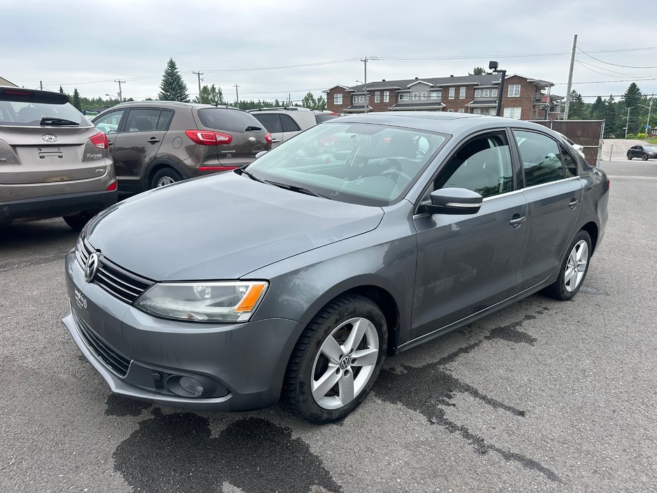 Volkswagen Jetta Sedan COMFORTLINE 2014-1