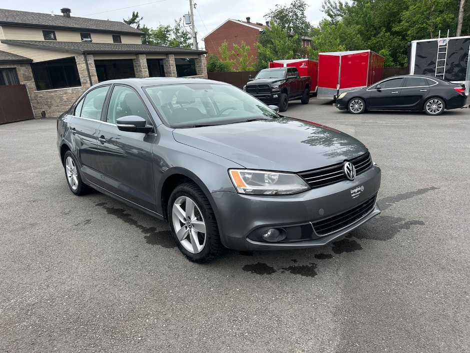Volkswagen Jetta Sedan COMFORTLINE 2014-0