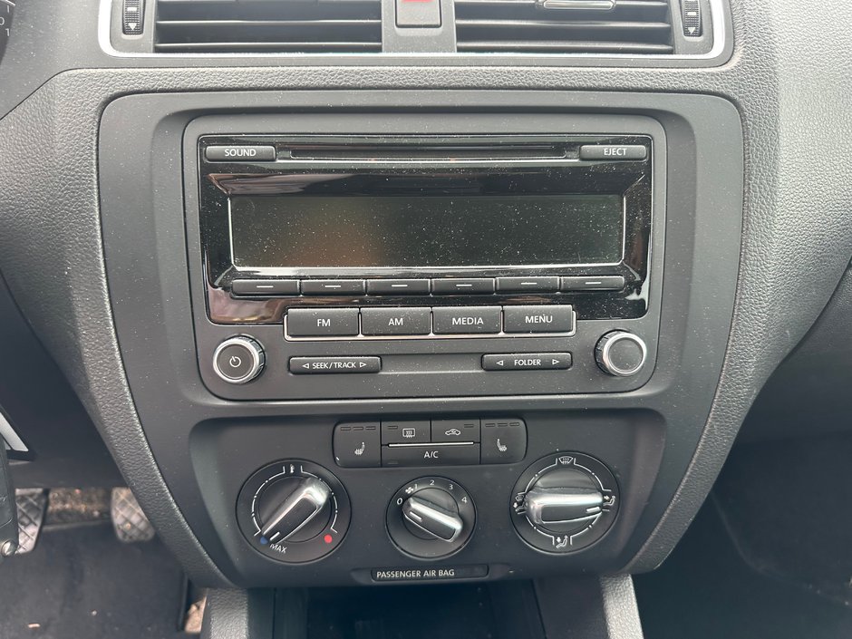 Volkswagen Jetta Sedan COMFORTLINE 2014-9