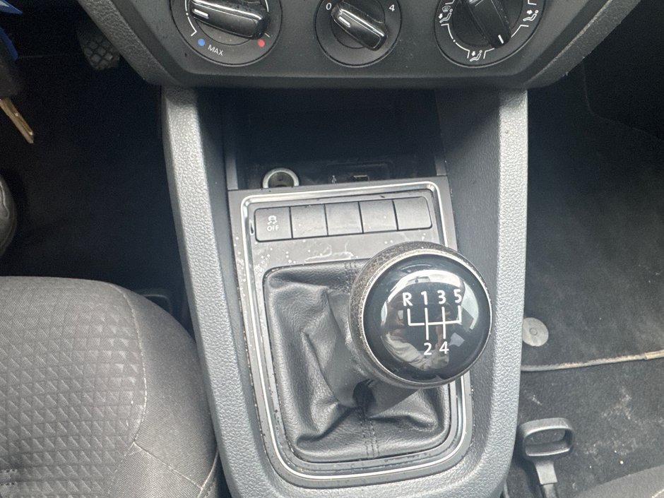 Volkswagen Jetta Sedan COMFORTLINE 2016-11