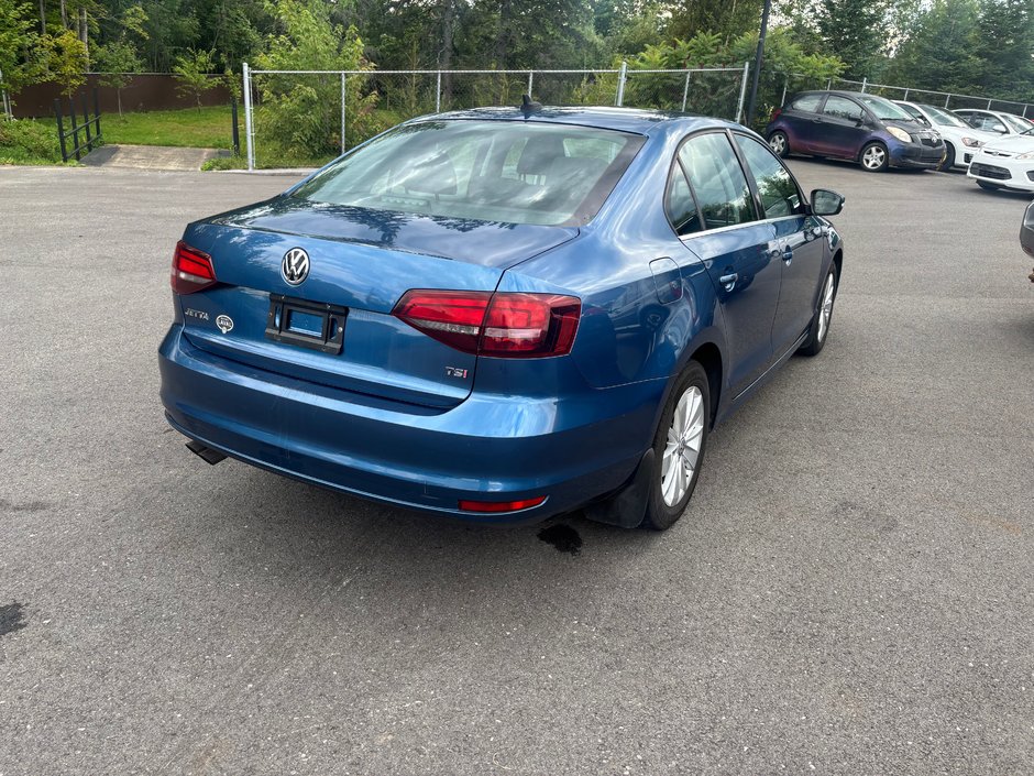 Volkswagen Jetta COMFORTLINE 2016-3