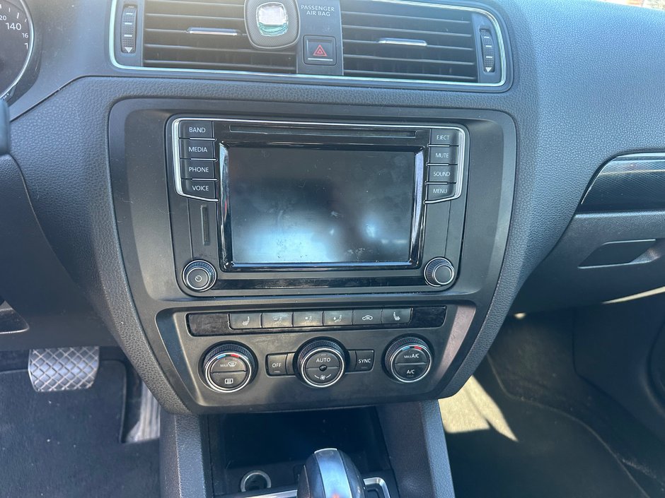 Volkswagen Jetta COMFORTLINE 2016-12