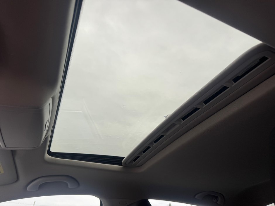 Volkswagen Jetta TRENDLINE + 2015-13