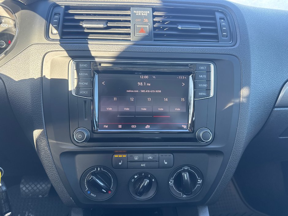 Volkswagen Jetta COMFORTLINE 2016-11