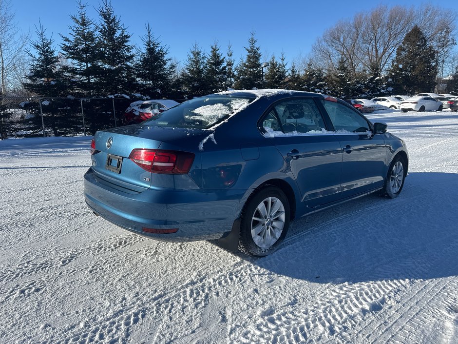 Volkswagen Jetta COMFORTLINE 2016-3