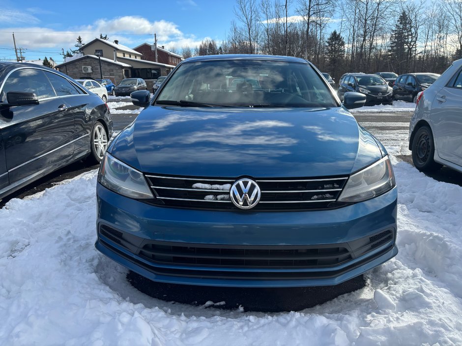 Volkswagen Jetta COMFORTLINE 2016-1