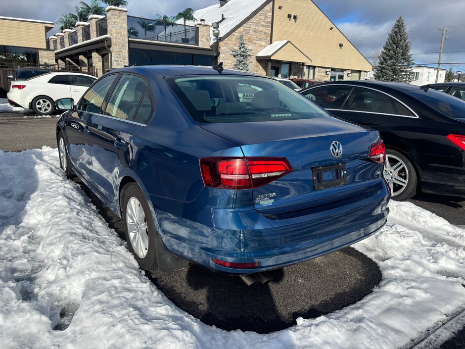 Volkswagen Jetta COMFORTLINE 2016-5