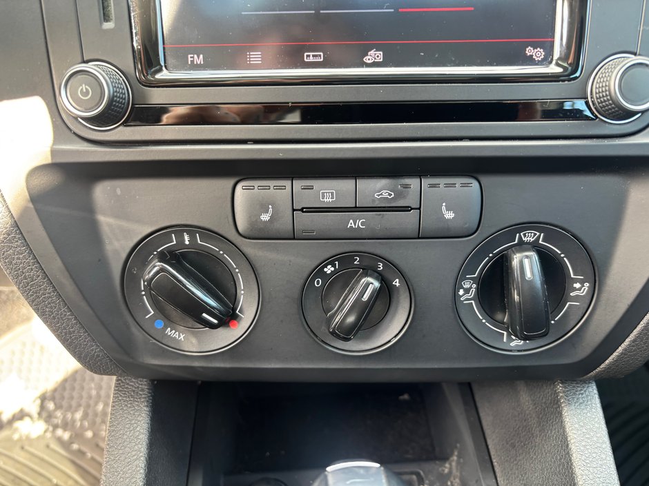 Volkswagen Jetta COMFORTLINE 2016-10