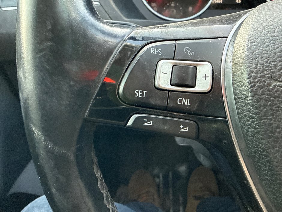 2018 Volkswagen Tiguan COMFORTLINE-23