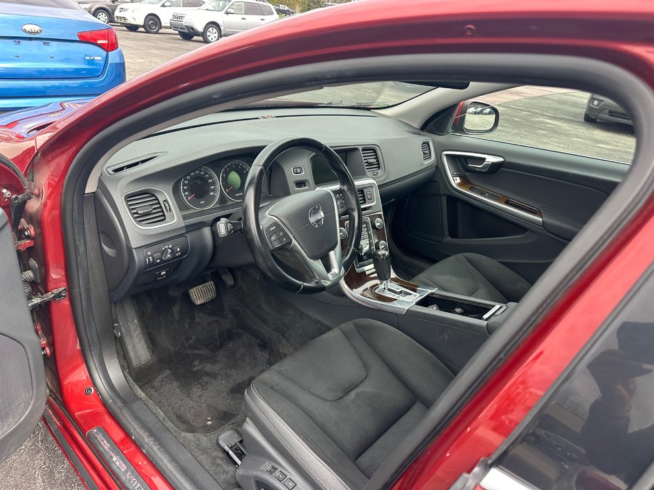 2012 Volvo S60-8