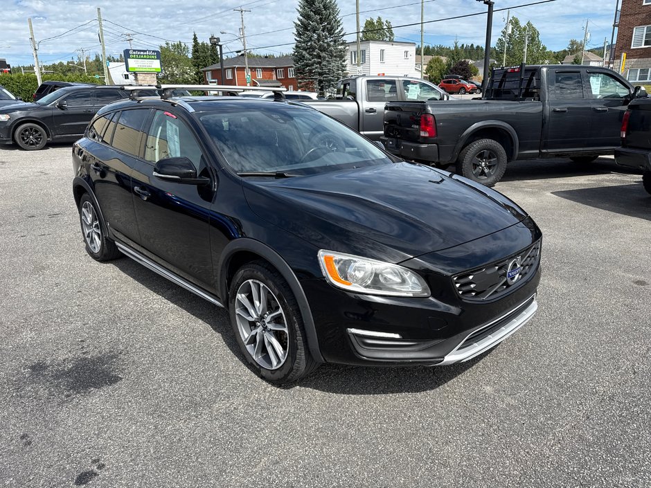 2015 Volvo V60 Cross Country T5-0
