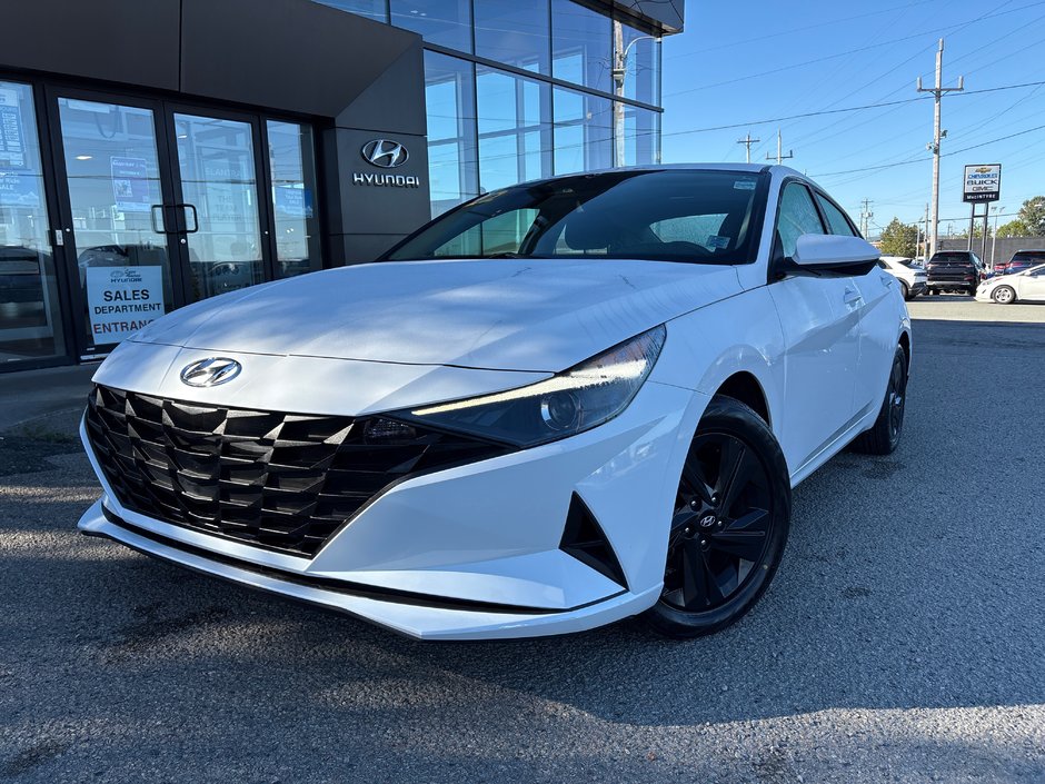 2022 Hyundai Elantra Preferred in Sydney, Nova Scotia