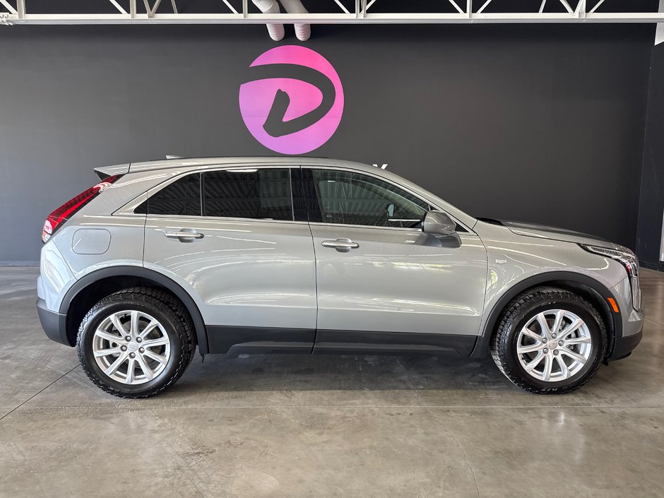 Cadillac XT4 AWD Luxury 2023 à Saint-Jean-Sur-Richelieu, Québec