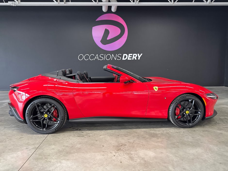 Ferrari Roma Spider  2024 à Saint-Jean-Sur-Richelieu, Québec