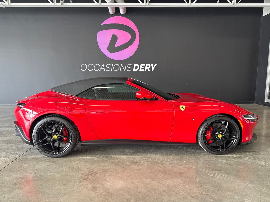 Ferrari Roma Spider  2024 à Saint-Jean-Sur-Richelieu, Québec