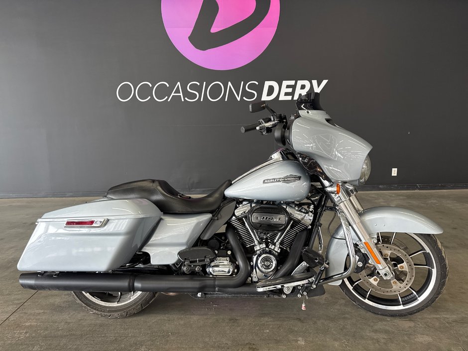 2023 HARLEY DAVIDSON FLHX STREET GLIDE in Saint-Jean-Sur-Richelieu, Quebec