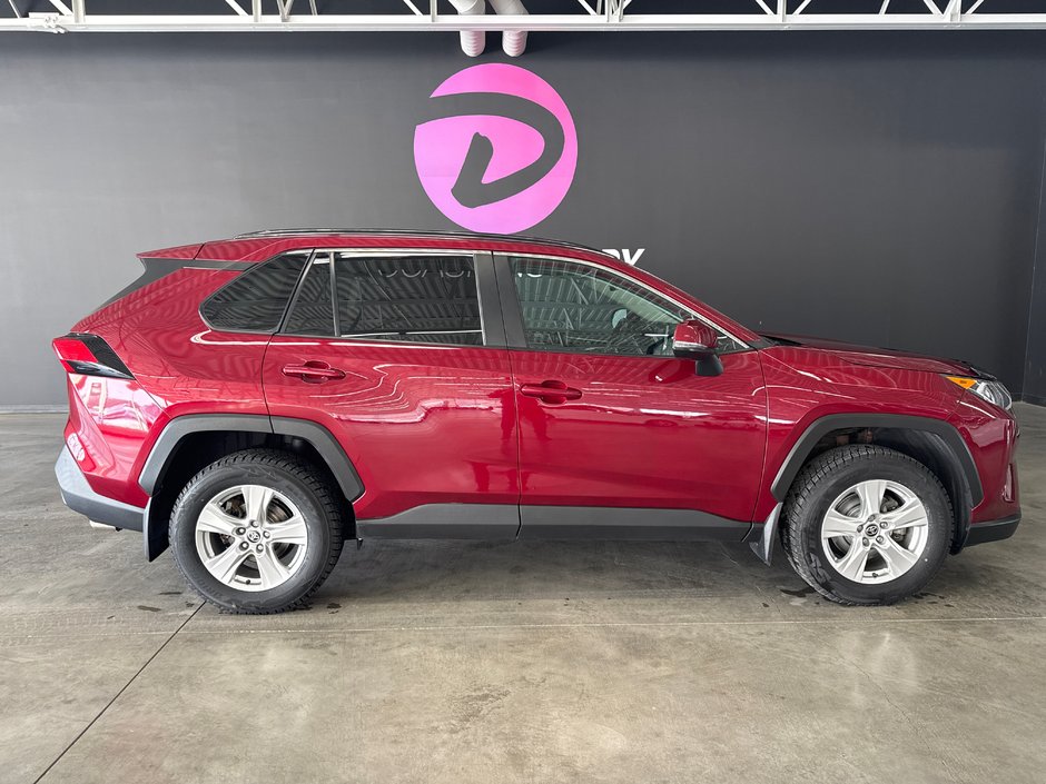 Toyota RAV4 XLE 2021 à Saint-Jean-Sur-Richelieu, Québec