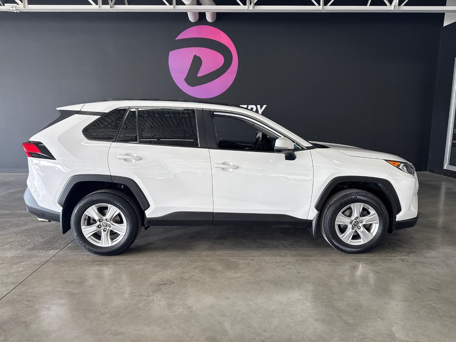 Toyota RAV4 XLE 2021 à Saint-Jean-Sur-Richelieu, Québec