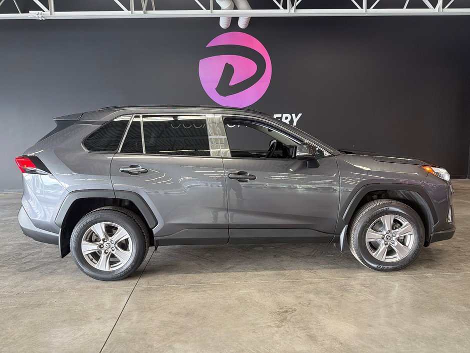 Toyota RAV4 XLE 2022 à Saint-Jean-Sur-Richelieu, Québec