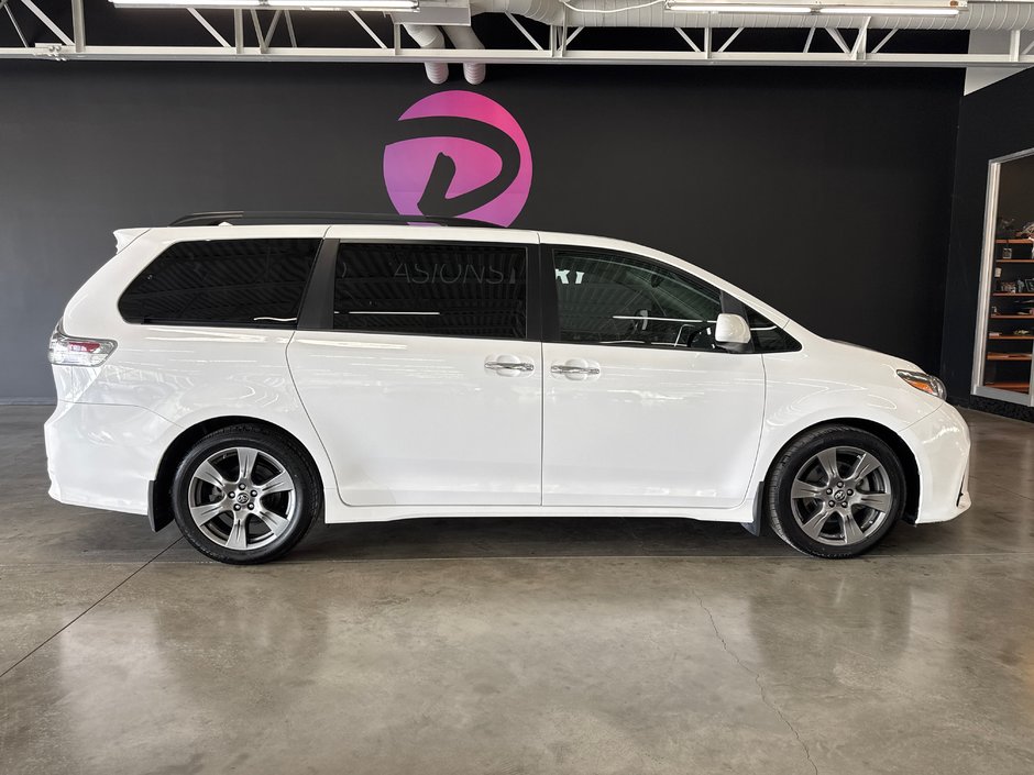2018 Toyota Sienna SE in Saint-Jean-Sur-Richelieu, Quebec