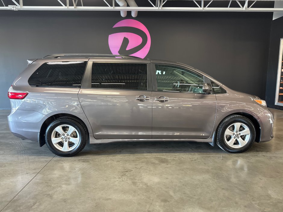 Toyota Sienna LE 2020 à Saint-Jean-Sur-Richelieu, Québec