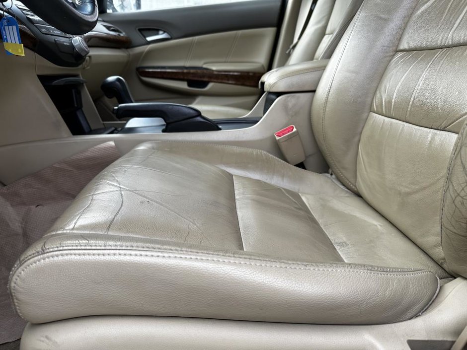 Honda Accord EX 2010-7