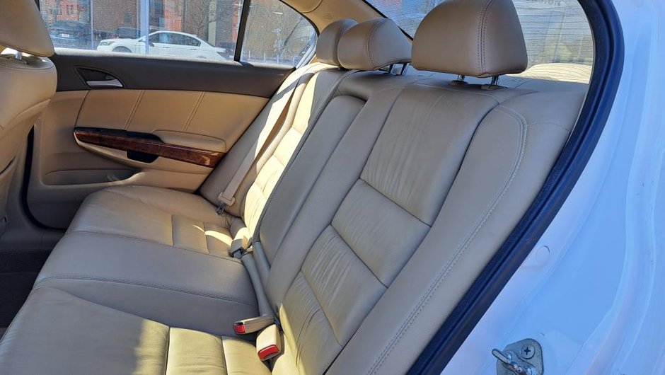 Honda Accord EX 2010-30