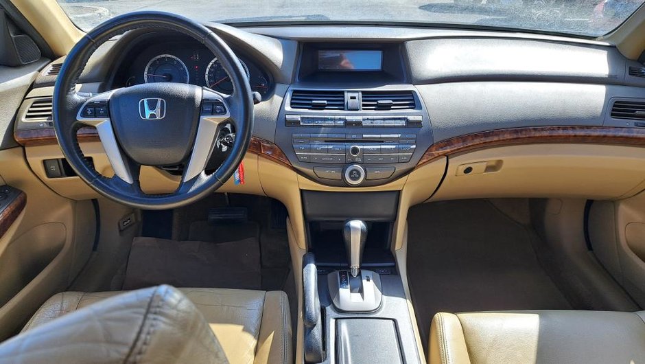 Honda Accord EX 2010-32