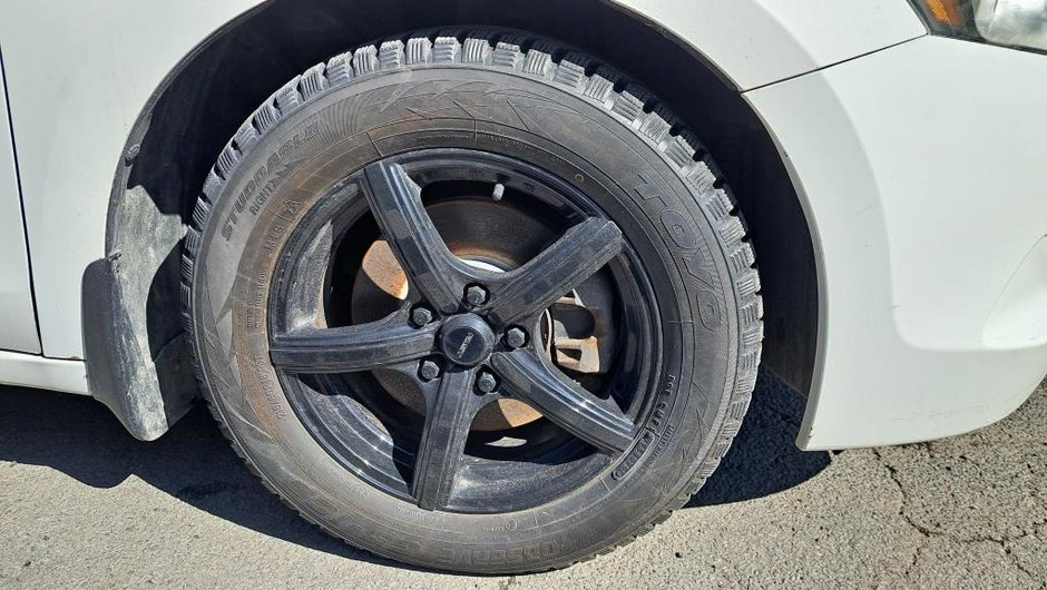 Honda Accord EX 2010-38