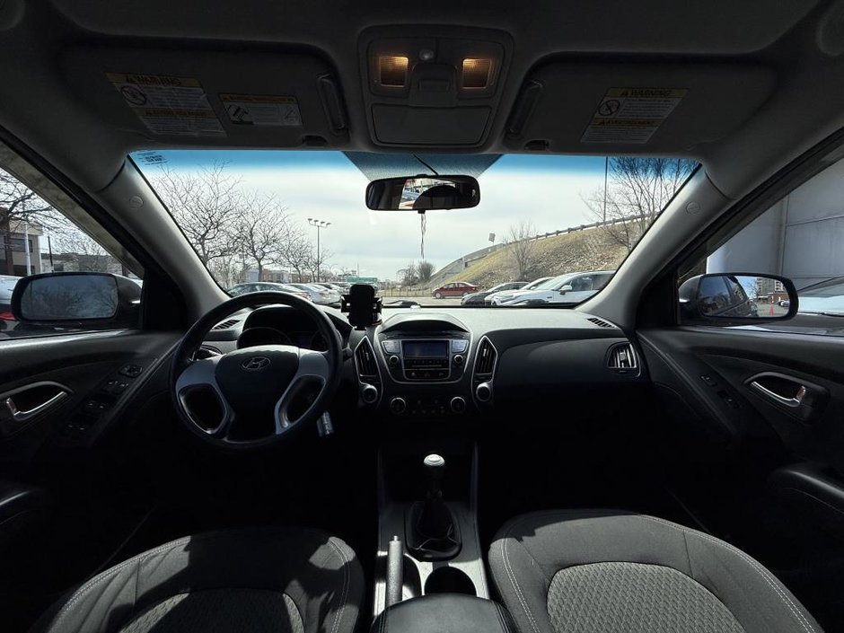 Hyundai Tucson GL MANUEL FWD 2013-28