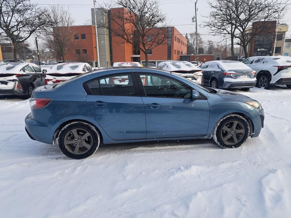 2011 Mazda 3 GX-2