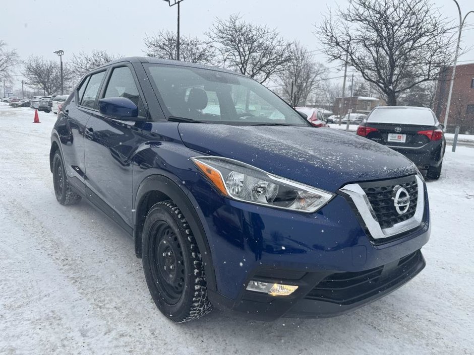 Nissan Kicks SV FWD 2020-4