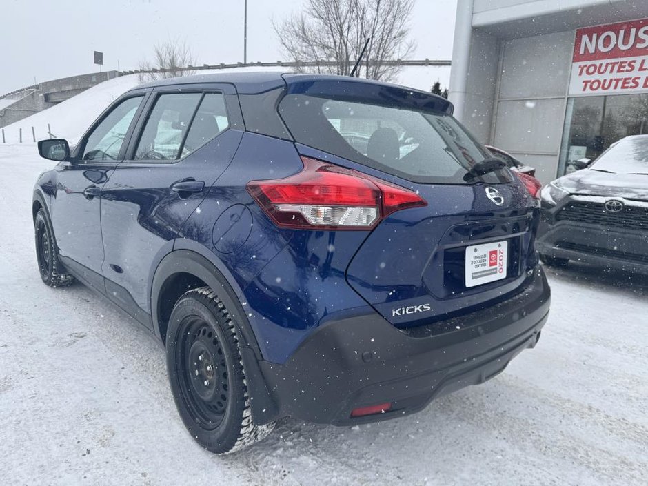 Nissan Kicks SV FWD 2020-1