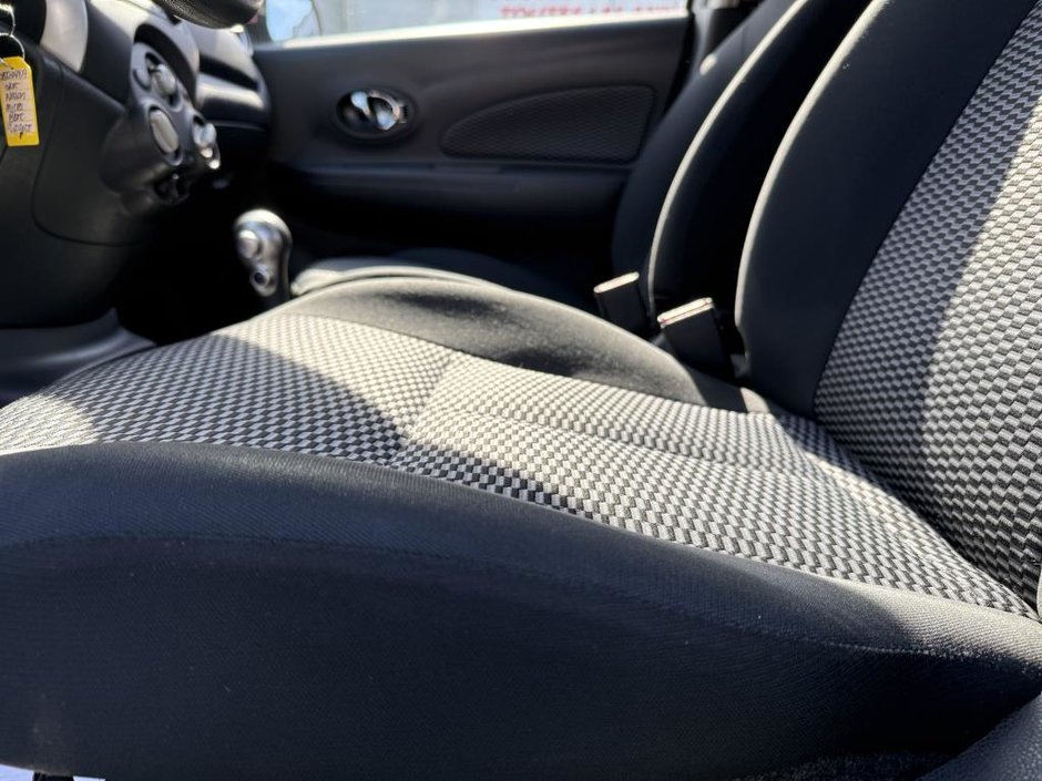 2015 Nissan Micra SV HATCHBACK-10