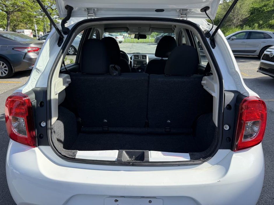 2015 Nissan Micra SV HATCHBACK-33