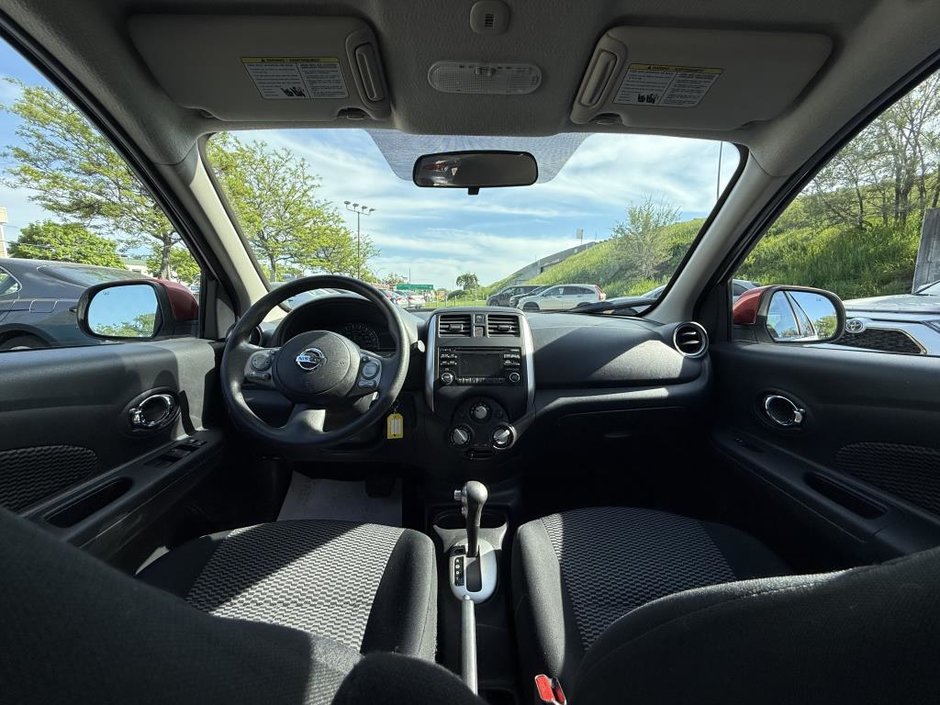 2015 Nissan Micra SV HATCHBACK-32