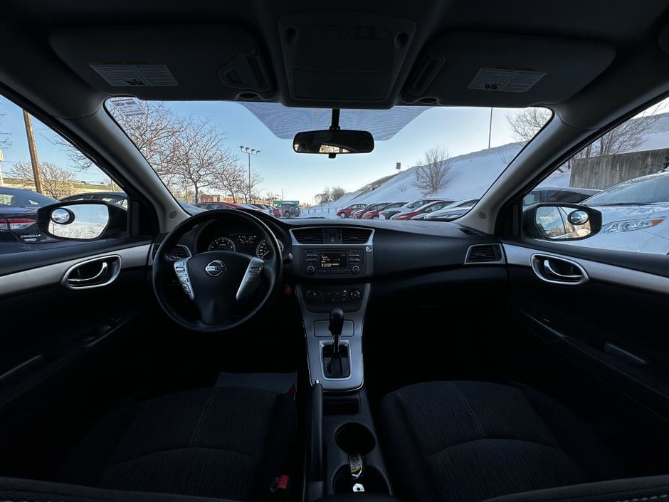 2014 Nissan Sentra SV AUTO-31