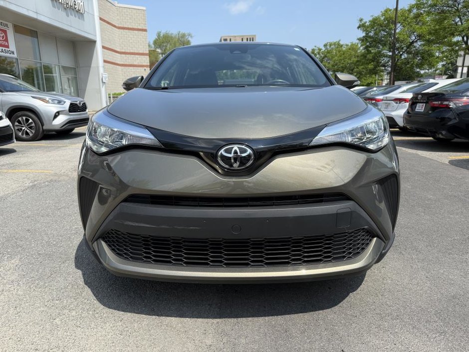 2021 Toyota C-HR XLE PREMIUM FWD-8
