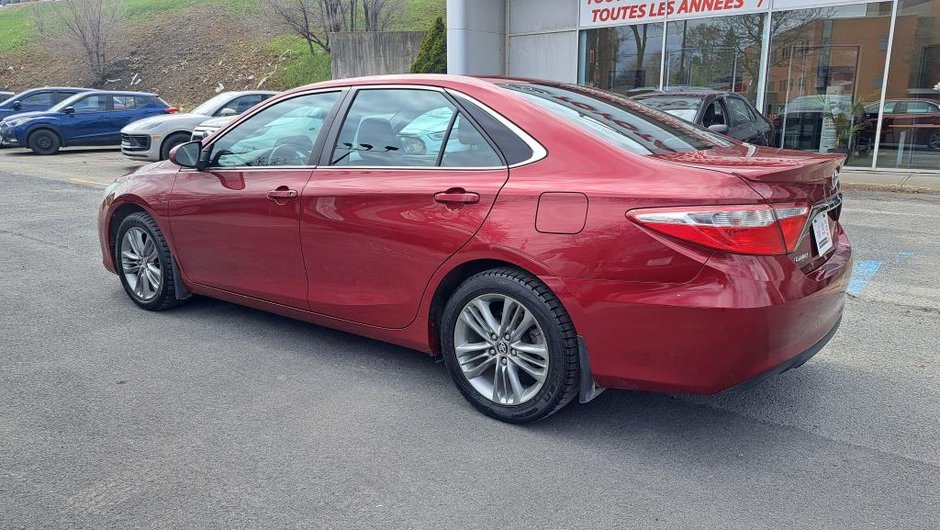 Toyota Camry SE 2015-4
